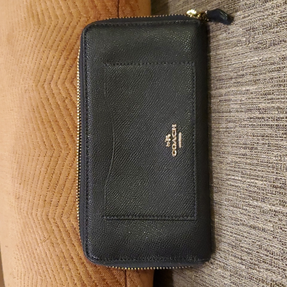 NWOT Coach Zip Wallet